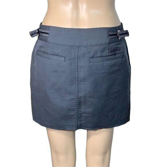Volcom Gals Womens Mini Skirt Raw Hem Skater Straight Buckle Accent Gray Size 5 - Picture 3 of 7